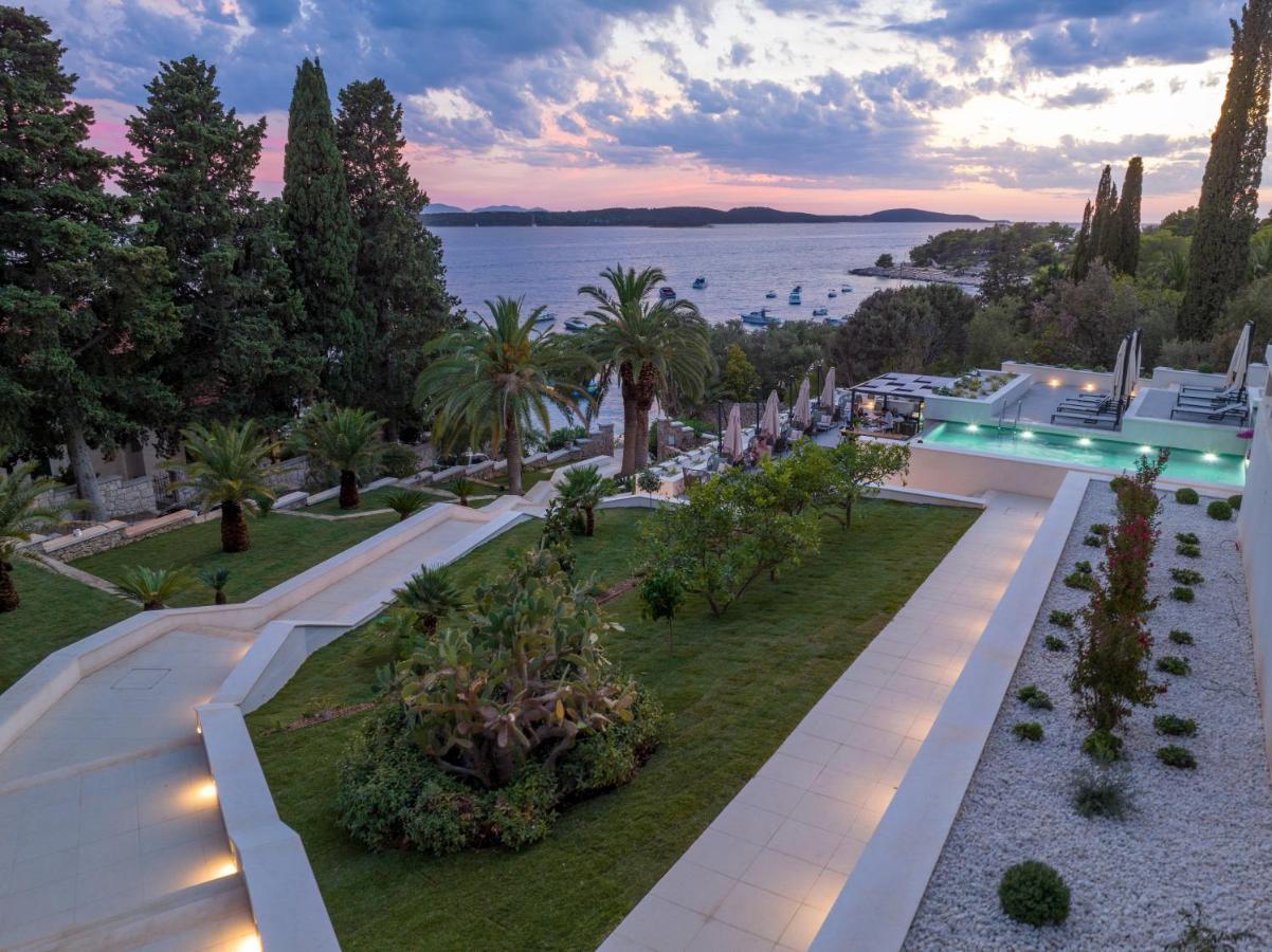 Hotel Moeesy, Blue & Green Oasis Hvar Town Eksteriør billede